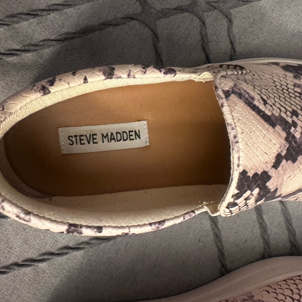 Steve Madden Pink and Black Snake Print Sneakers - Picture 4 of 13